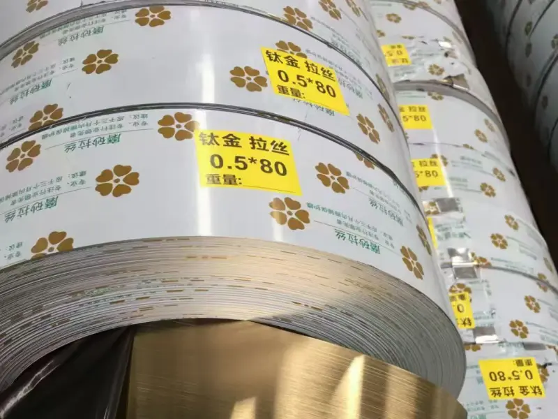 Custom-width aluminum strip coil for signage